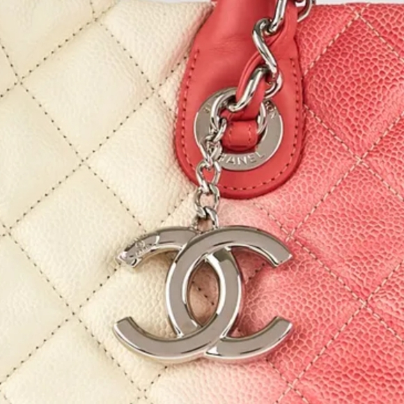 Additional photos CHANEL Leather Ombre GST Tote - Picture 12 of 16